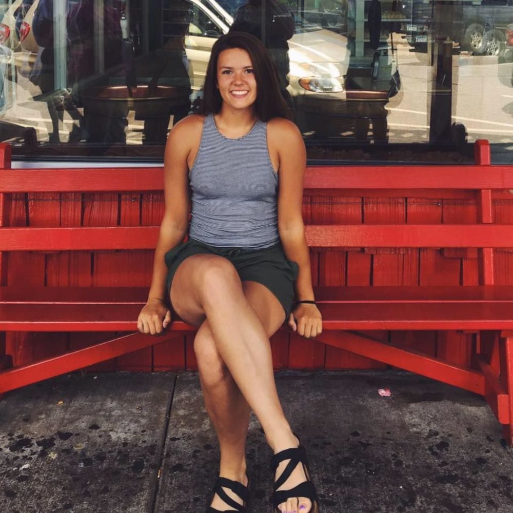 Meet your Posher, Alyssa